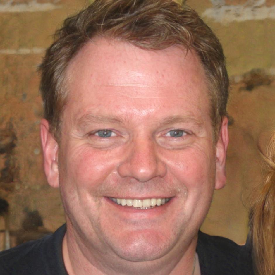 Marcus Weber, Gründer von averniqolyth